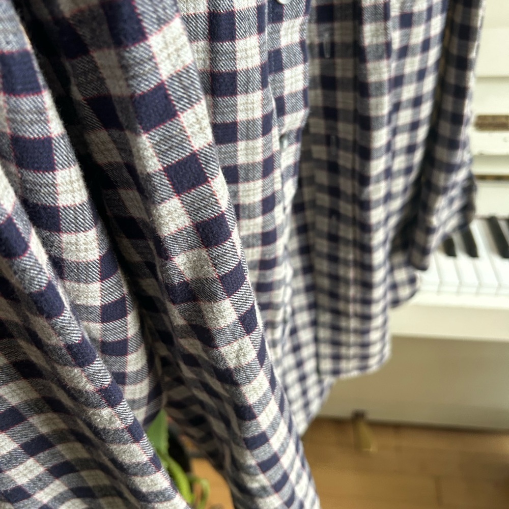 Denver Hayes Navy and White Plaid Flannel Shirt Medium - Picture 13 of 14